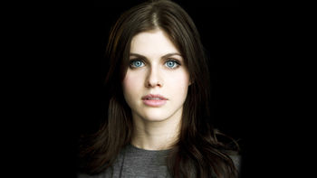 Alexandra Daddario 2016 screenshot