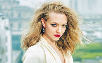 https://www.softpaz.com/wallpapers/thumbs/amanda-seyfried-elle-2017.jpg