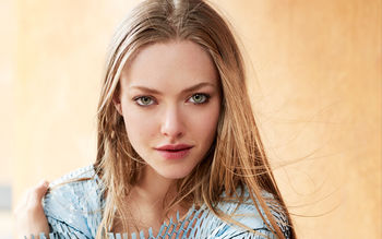 Amanda Seyfried Vogue Magazine screenshot
