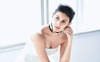 Amyra Dastur Actress 4K screenshot