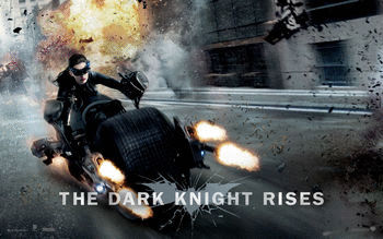 Anne Hathaway in Dark Knight Rises screenshot