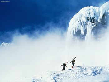 Approaching Illumination Point, Mount Hood, Oregon screenshot