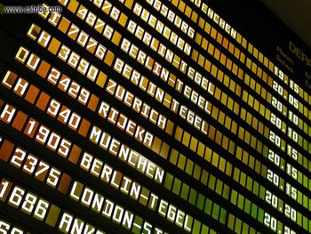 Arrival-Departure Board At Airport screenshot