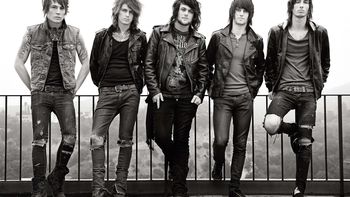 Asking Alexandria X screenshot