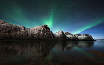 Aurora Borealis Northern Lights Iceland screenshot
