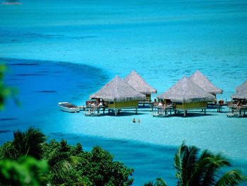 Backyard Pool, Bora Bora, French Polynesia screenshot