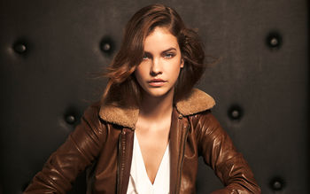 Barbara Palvin 21 screenshot