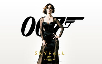 Berenice Marlohe Skyfall Movie screenshot