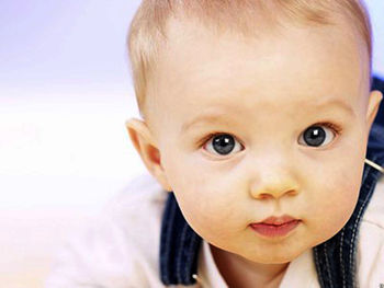 Big Eyes Cute Baby screenshot