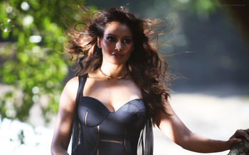 Bipasha Basu in Alone screenshot