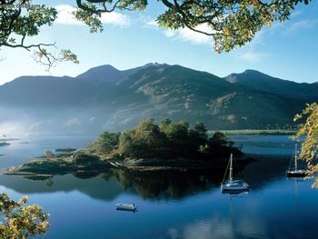 Bishops Bay Loch Leven Scotland screenshot