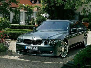 BMW B7 screenshot