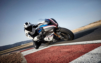 BMW HP4 Race 2 screenshot