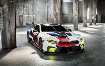 BMW M8 GTE 2018 screenshot