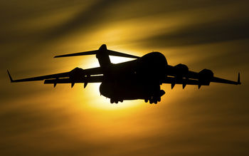 Boeing C 17 Globemaster III Military transport aircraft 4K screenshot