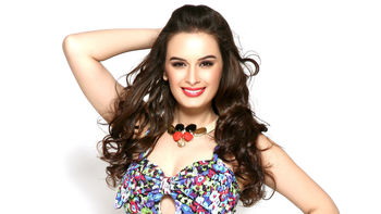 Bollywood Evelyn Sharma screenshot