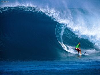 Bottom Turn Backdoor Pipeline Oahu screenshot