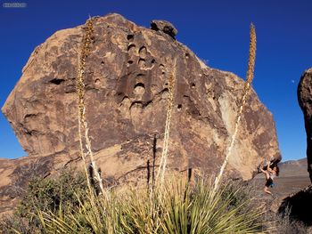 Bouldering The Sea Of Choss Hueco Tanks Historic Site Texas screenshot