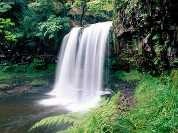 Brecon Beacons National Park South Wales screenshot