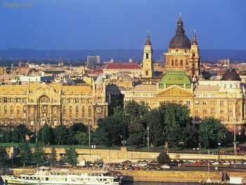 Budapest From Air screenshot