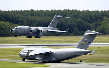 C 17 Globemaster III at McGuire Air Force Base screenshot