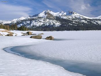 Caples Lake Sierra Nevada California screenshot