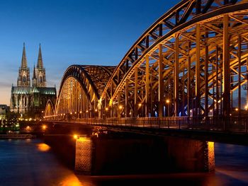 Cathedral Hohenzollern Bridge Germany screenshot
