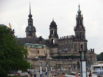 Cathedral In Dresden screenshot