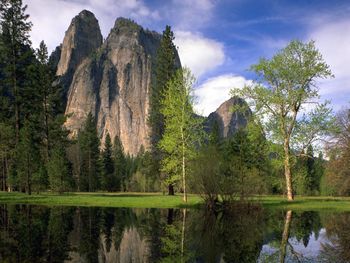 Cathedral Rocks And Spires, Yosemite National Park, Californ screenshot