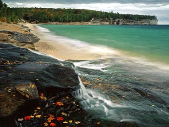 Chapel Beach Lake Superior screenshot