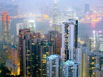 China - Dusk Over HongKong Island screenshot