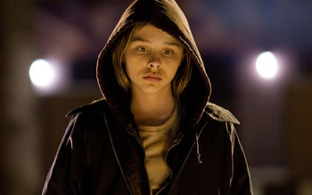 Chloe Moretz Let Me In Movie screenshot