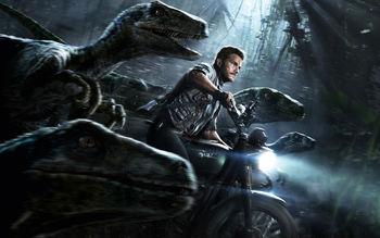 Chris Pratt Jurassic World screenshot