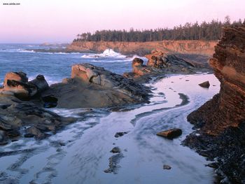 Cliffs And Sky Reflections Coos County Oregon screenshot