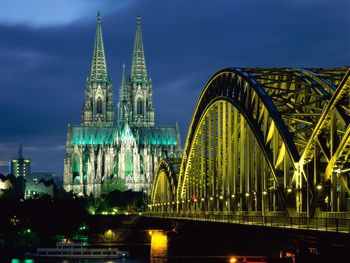 Cologne Cathedral and Hohenzollern Bridge Germany screenshot