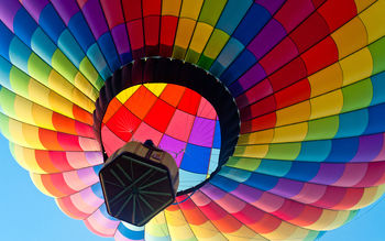 Colorful Hot Air Blloon screenshot