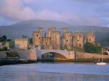 Conwy Castle Along The River Conwy, Wales screenshot
