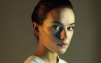 Daisy Ridley 2017 Portrait screenshot