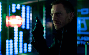 Daniel Craig in Skyfall screenshot