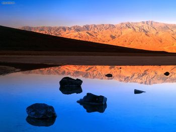 Dawn Badwater Death Valley California screenshot