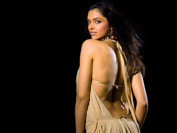 Deepika Padukone Back screenshot