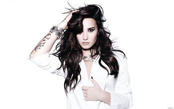Demi Lovato DEMI screenshot