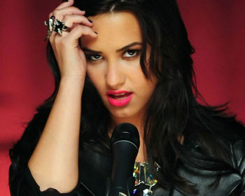 Demi Lovato Hot screenshot