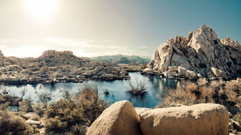 Desert Rock Formations Lake National Park California US screenshot