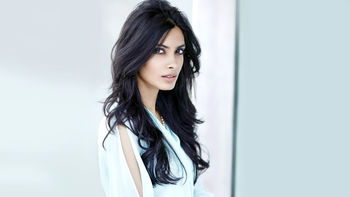 Diana Penty screenshot