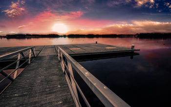 Dock Sunset screenshot
