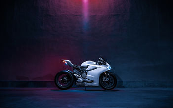 Ducati 1199 Panigale S Bike screenshot