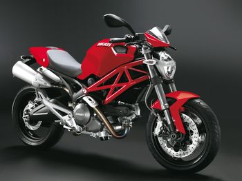 Ducati Monster 696 Red screenshot