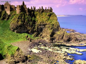Dunluce Castle County Antrim Ireland screenshot