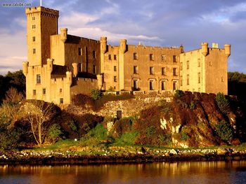 Dunvegan Castle, Isle Of Skye, Scotland screenshot